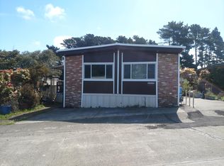 5451 Hilltop Ln, Eureka, CA 95503