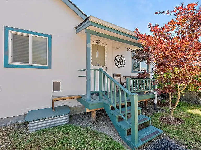 16920 Flume Rd SE #ADU — Photo 7