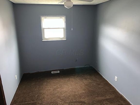 4th image of 12 Stewart Ave
