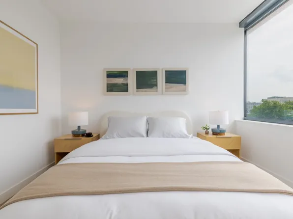 201 25th Street image 9 of 24