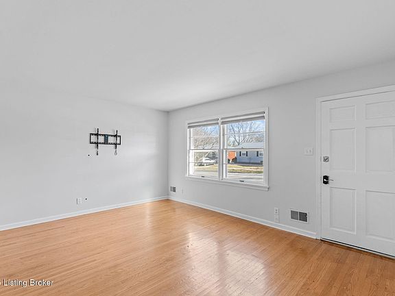 4th image of 4216 Cutliff Dr