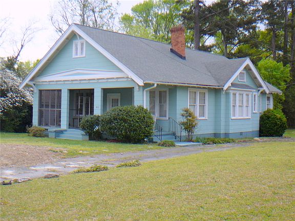2nd image of 411 Central Ave