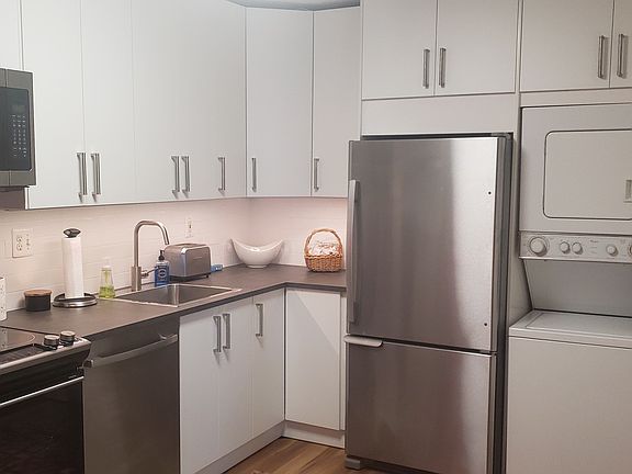 New appliances/washer/dryer