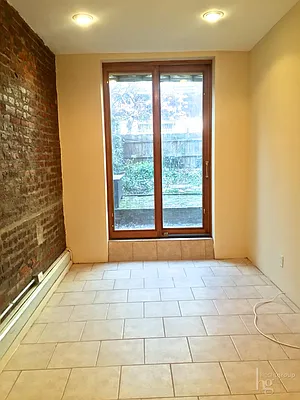 Rented by Hecht Group | media 3