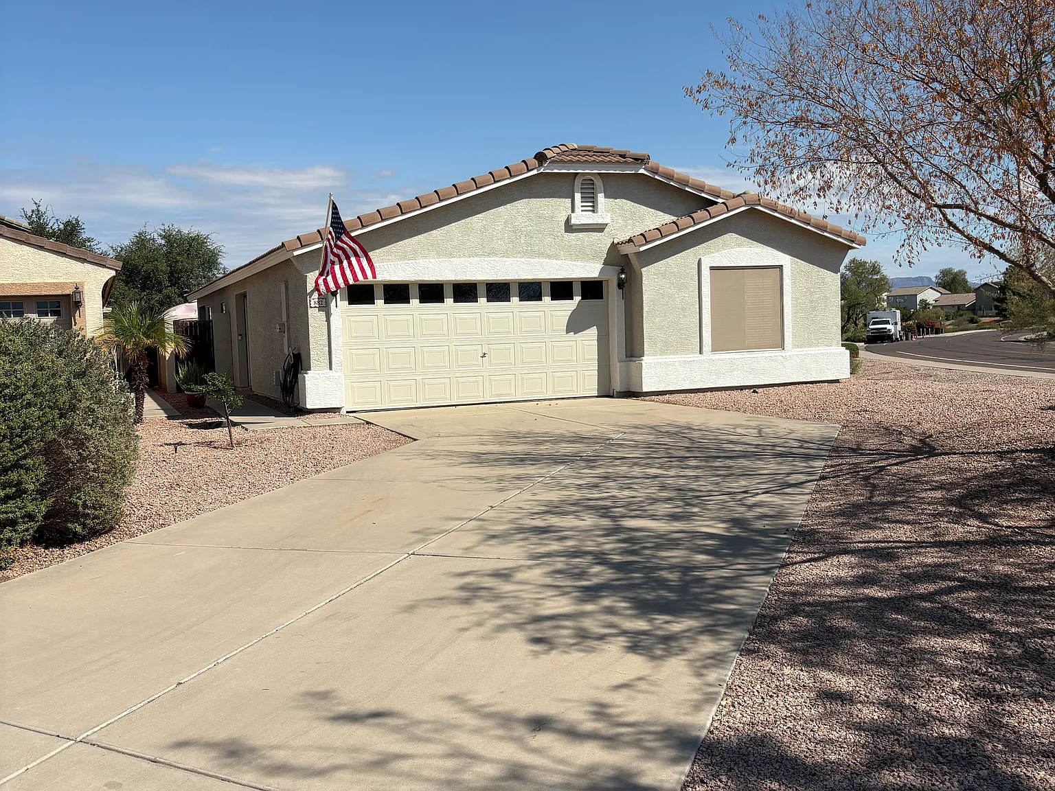 882 E Lamonte St — Photo 1