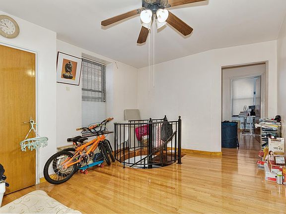 2nd image of 1025 45th St APT 1E
