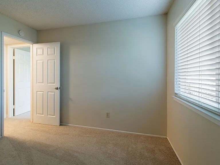 Northridge Terrace Apartments at 4900-4948 Stamas Lane, Fair Oaks California — Photo 64