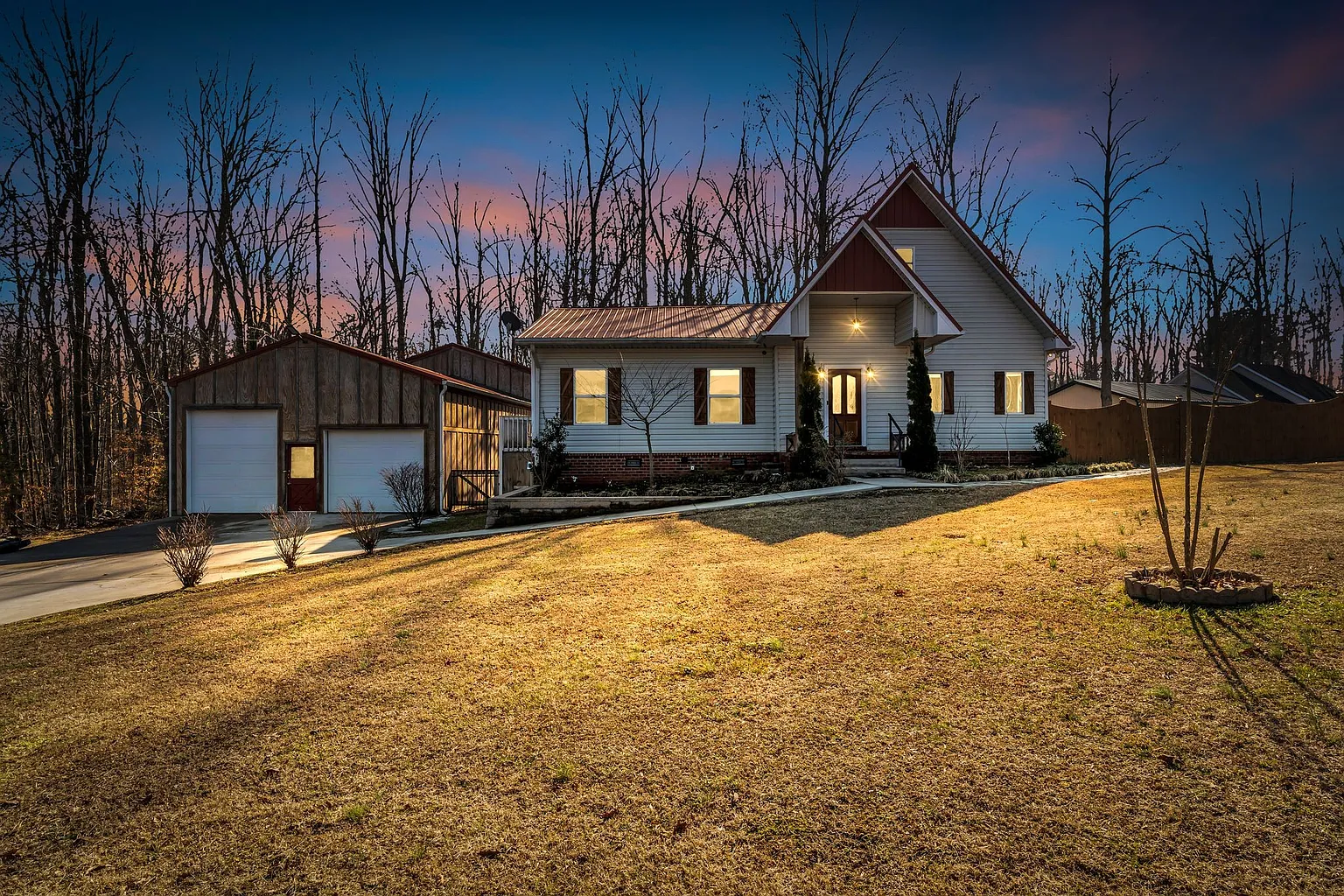 1000 Chickadee Ct photo 1