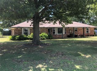 19664 NE Linda Ln, Harrah, OK 73045