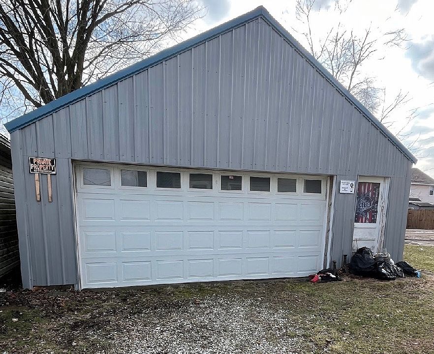 2nd image of 705 Woodrow Ave