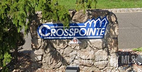 1st image of 390 Carhart Ct