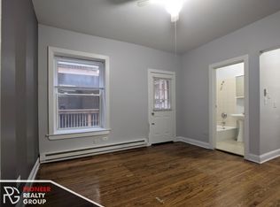 1504 W Fargo Ave #104, Chicago, IL 60626
