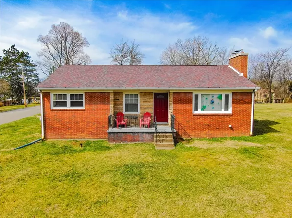 2120 Pococen Dr, Coraopolis, PA 15108