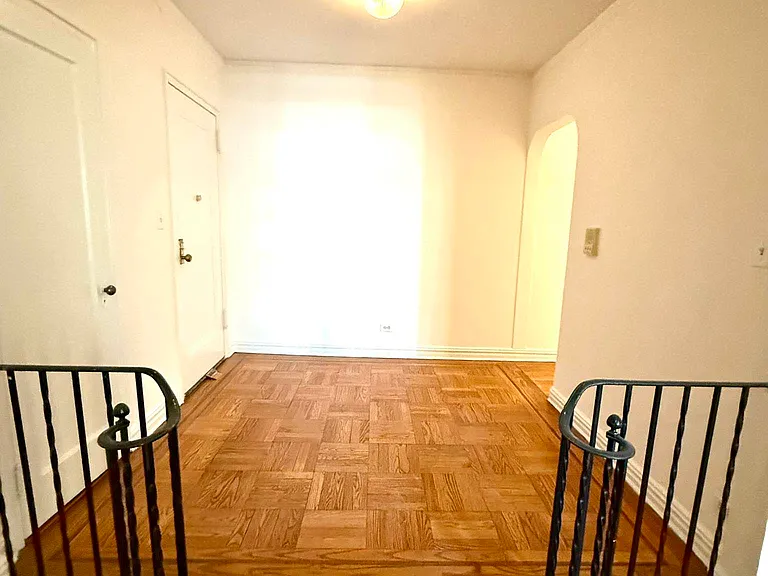 101 Cooper St #4A — Photo 4