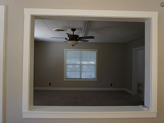 5th image of 219 E 5th St