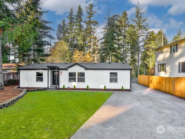 1910 E Trails End Drive, Belfair, WA 98528