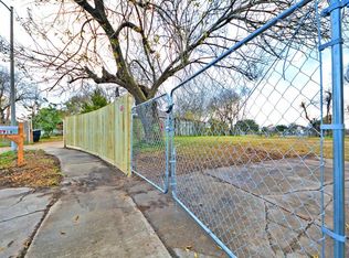 1714 Silverdale St, Houston, TX 77029
