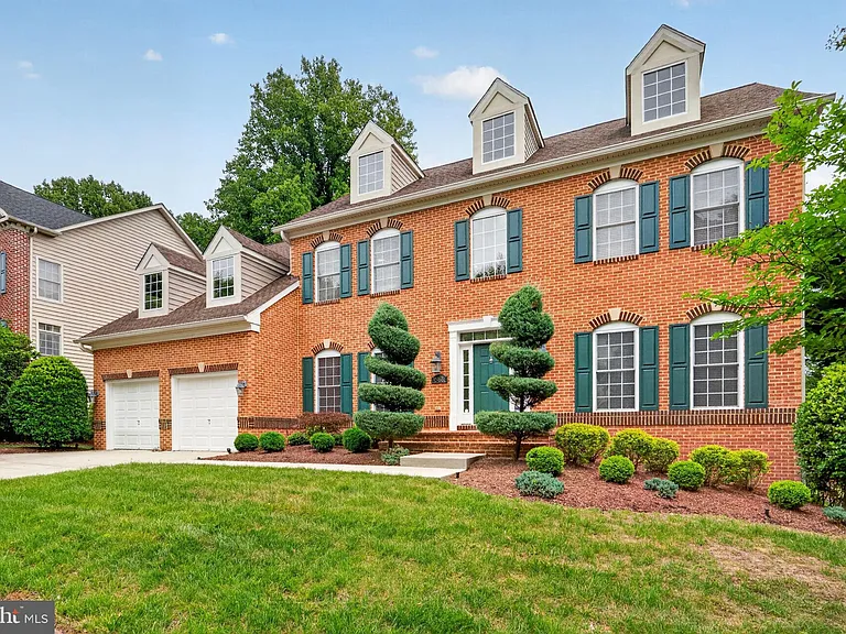 15806 Copper Beech Dr — Photo 2