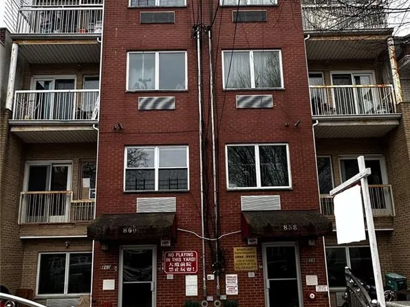 858 54th St APT 1B, Brooklyn, NY 11220