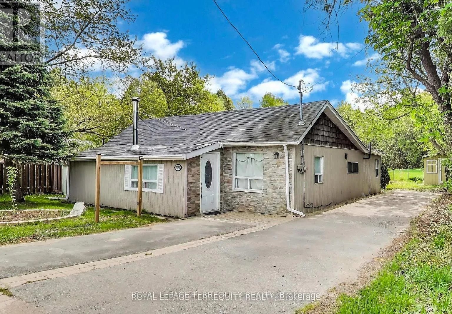 3 bed, $2,500 — Photo 1