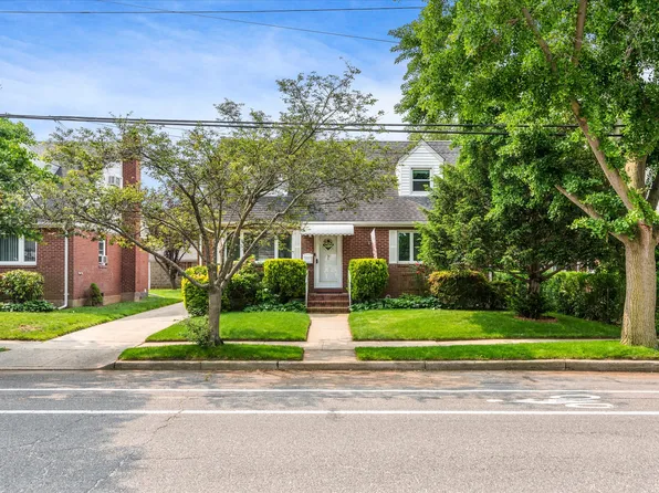 266-12 82nd Avenue image 1 of 41