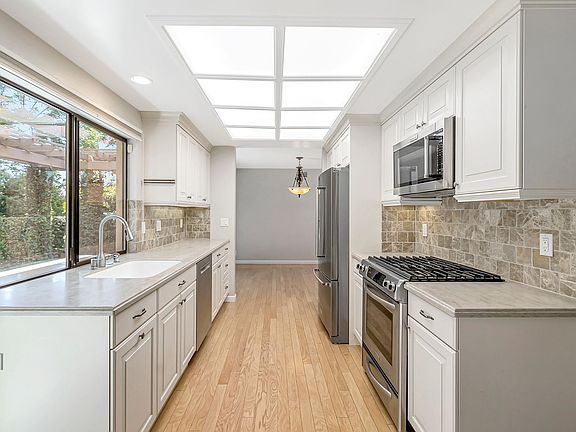 3rd image of 1470 Whiterock Ct