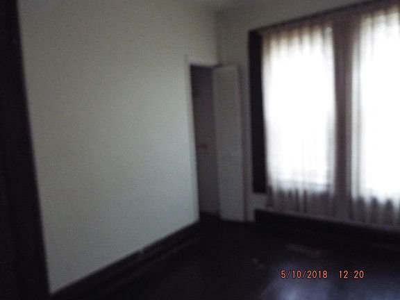4th image of 231 Watson Ave #1