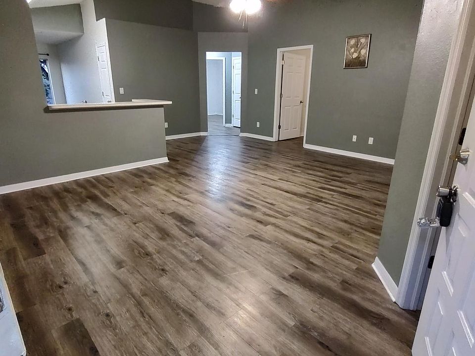 1st image of 22605 Saint Thomas Cir