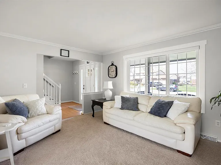 14360 Kerner Dr — Photo 3