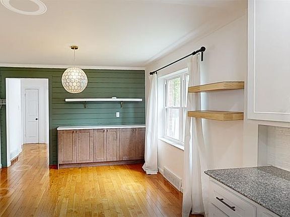 4th image of 9838 Coventry Ln