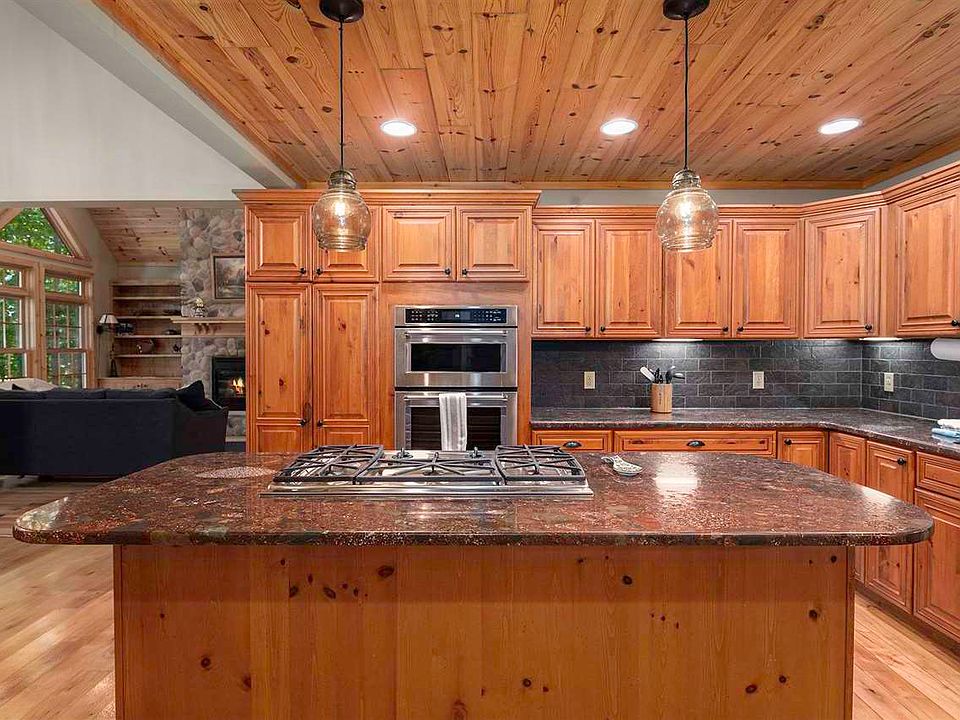 5603 Colonial Dr Bellaire, MI Zillow Apartments for Rent in Bellaire