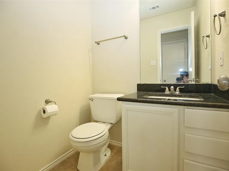 213 Rim Rock Dr — Photo 11