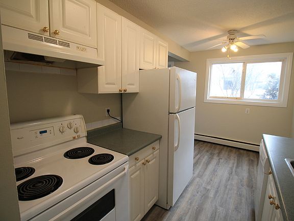4th image of 11340 124th St NW