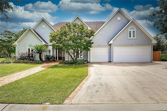 1st image of 144 Meadowbrook Dr