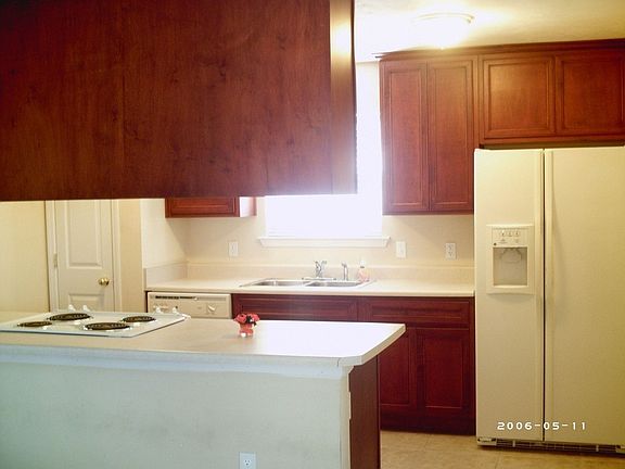 3rd image of 3281 Woodbriar Ln