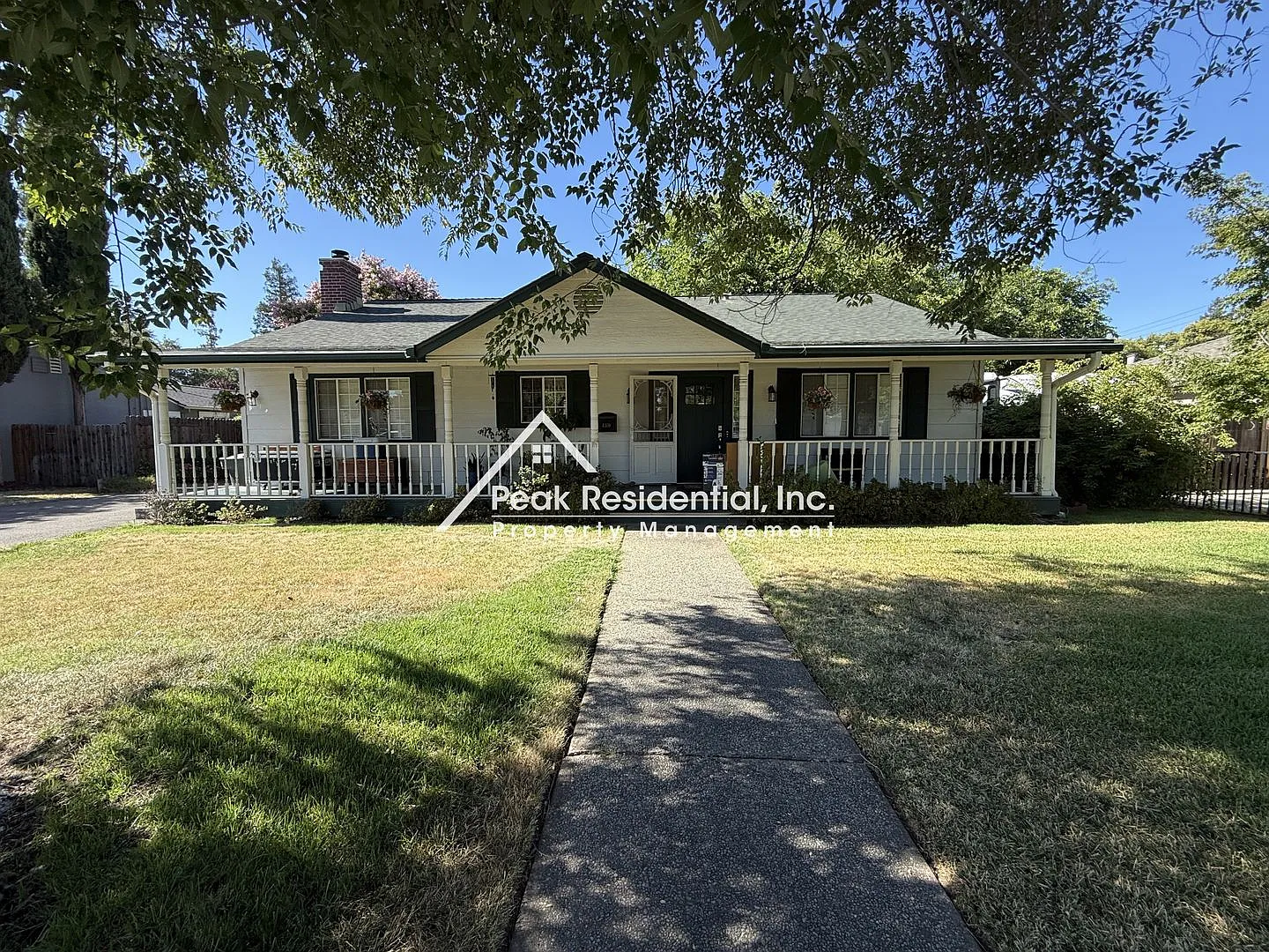 Charming Arden Area 3bd/2ba Home! — Photo 4
