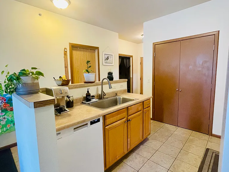 512 Darby Dr #208 — Photo 11