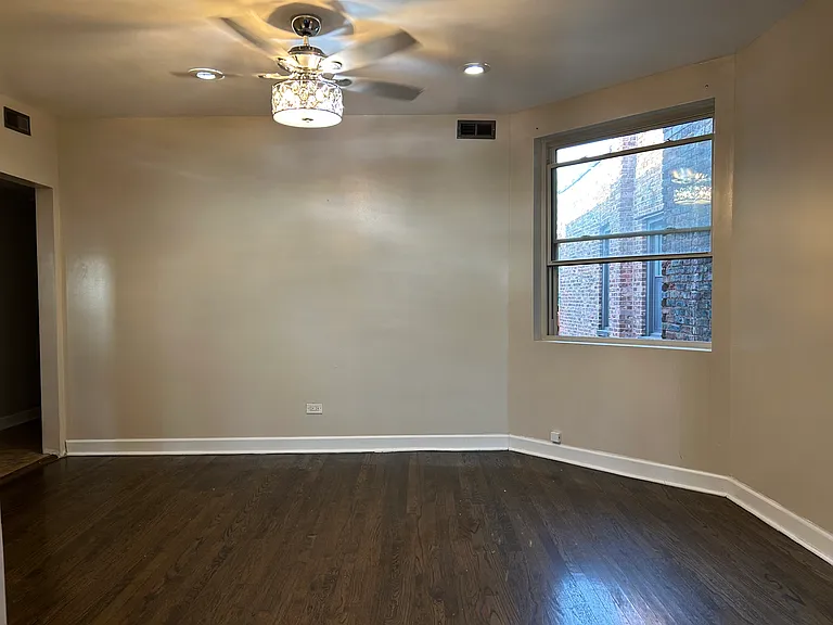 548 E 61st St #3 — Photo 5