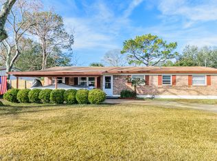 565 Coppitt Dr E, Orange Park, FL 32073