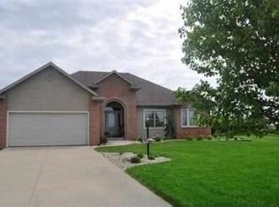 1525 Berkshire Ct E, Shipshewana, IN 46565