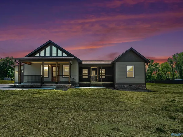 1008 Junkins Rd, Guntersville, AL 35976