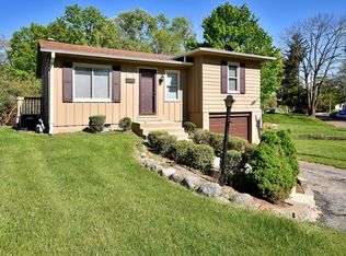 5230 N Montclair Ave, Peoria Heights, IL