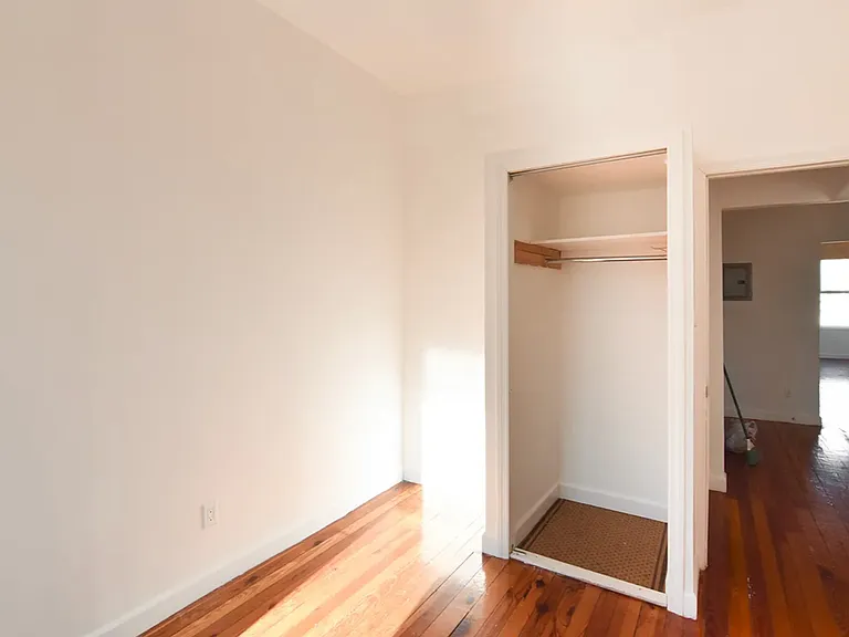 165 Monitor St #3 — Photo 12