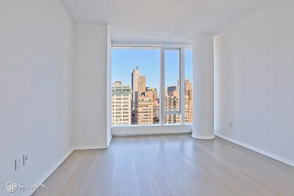 Rented by Kian Realty | media 41