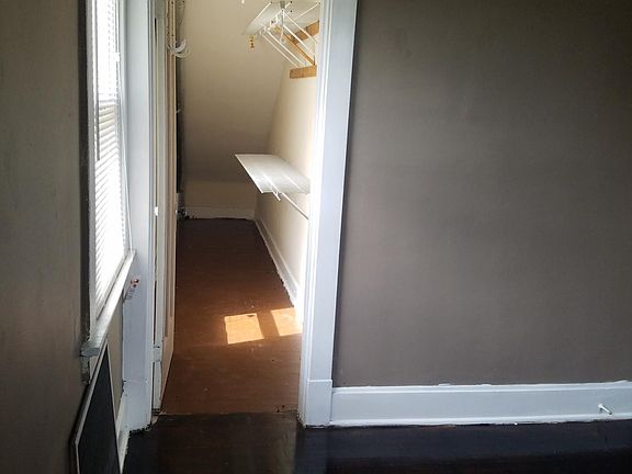 4th image of 3434 Mayfair Ave