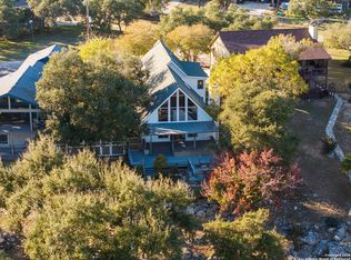 884 Lakebreeze Dr, Canyon Lake, TX 78133