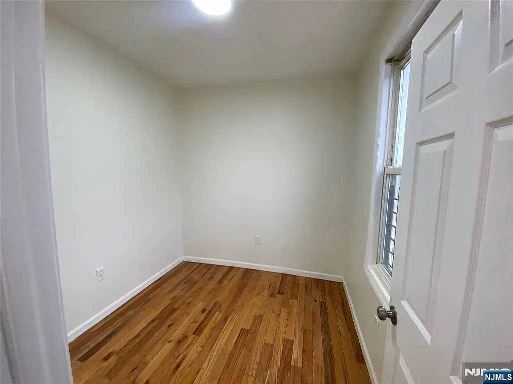 3 bed, 2.0 bath, $2,450 — Photo 4
