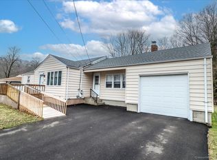 33 Virginia Rd, East Haven, CT 06512