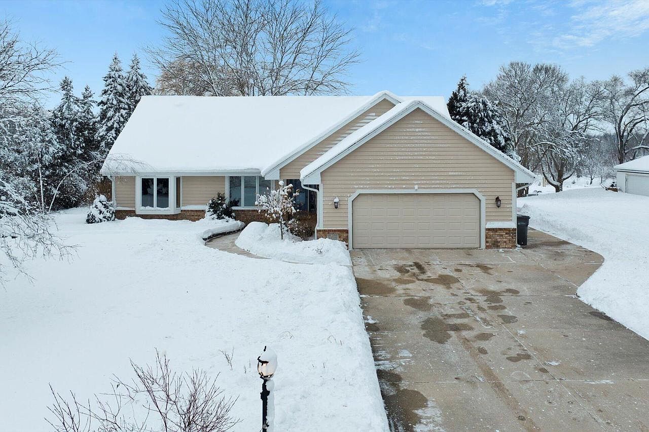 W200S8559 Woods ROAD, Muskego, WI 53150 Zillow