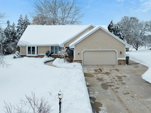 W200S8559 Woods ROAD, Muskego, WI 53150